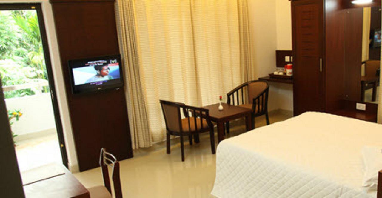 Hotel Soorya Regency Malappuram Exteriör bild