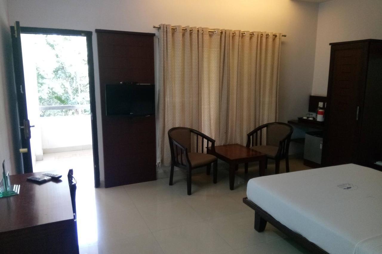 Hotel Soorya Regency Malappuram Exteriör bild
