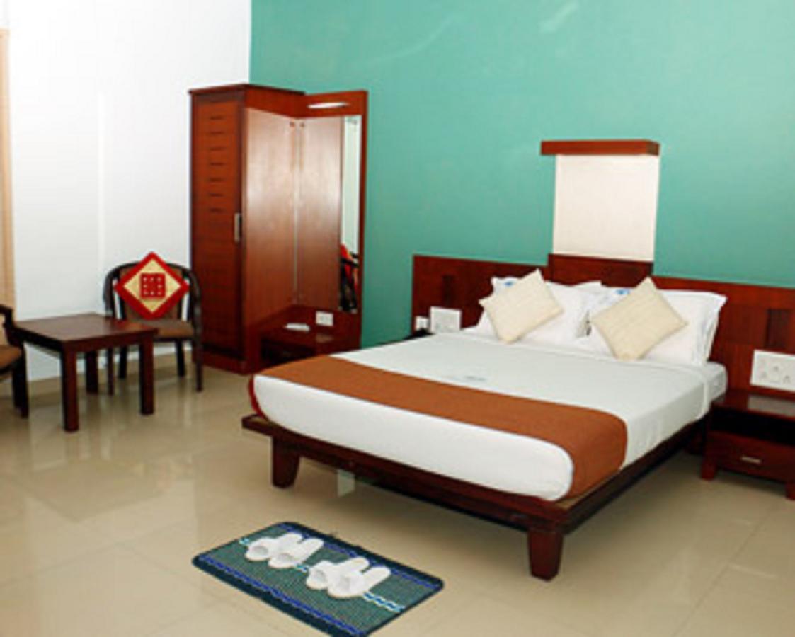 Hotel Soorya Regency Malappuram Exteriör bild